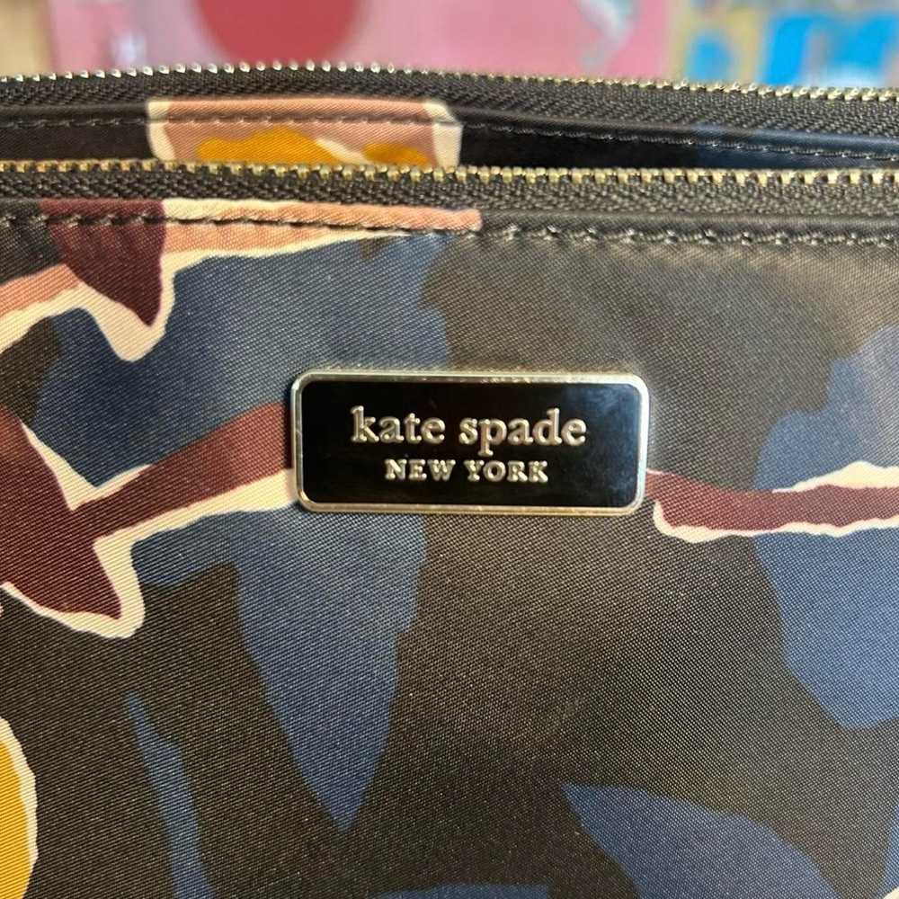 KATE SPADE~ Black Floral Purse - Picture 2 of 9